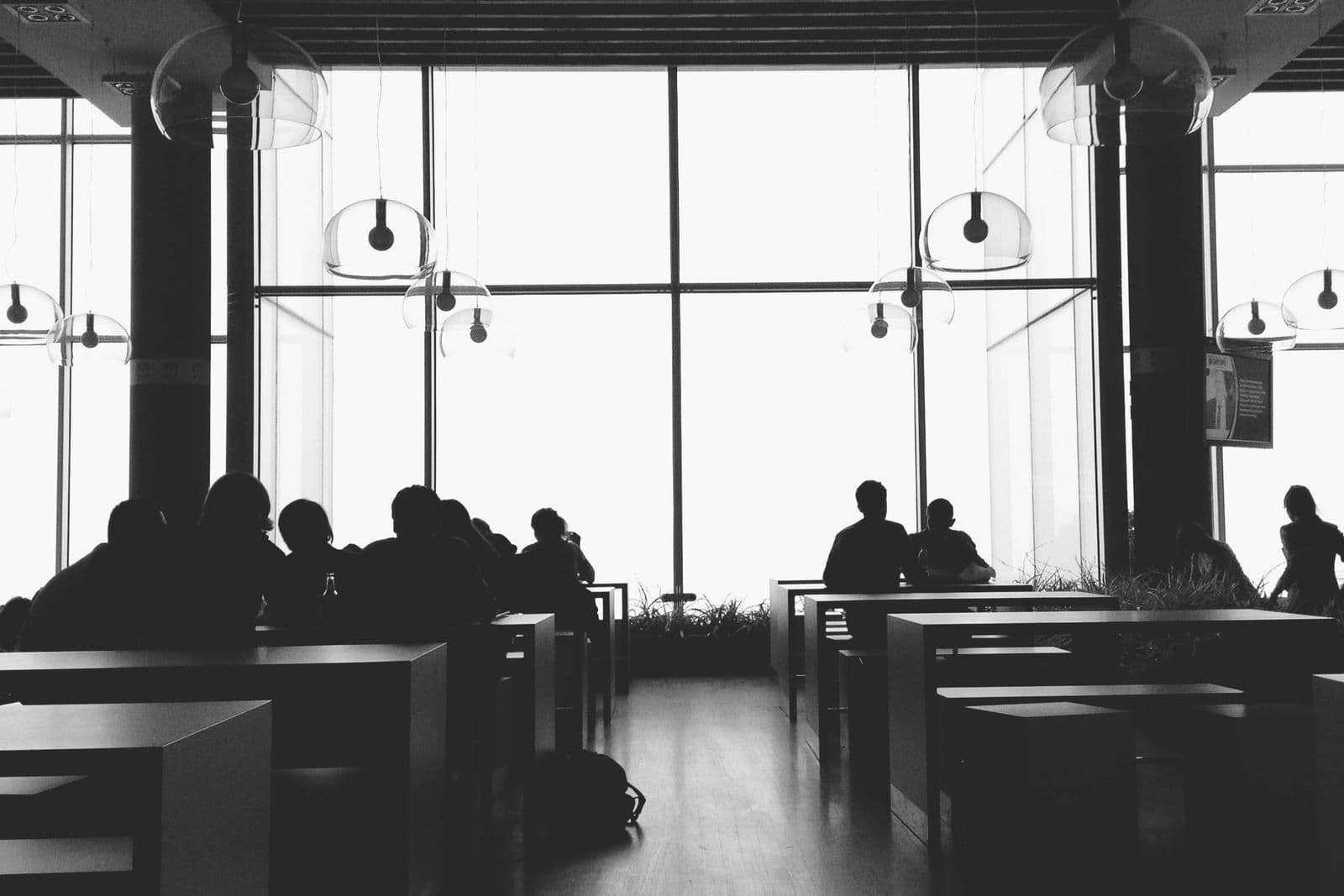 The listening room, silhouettes · Temporary plate